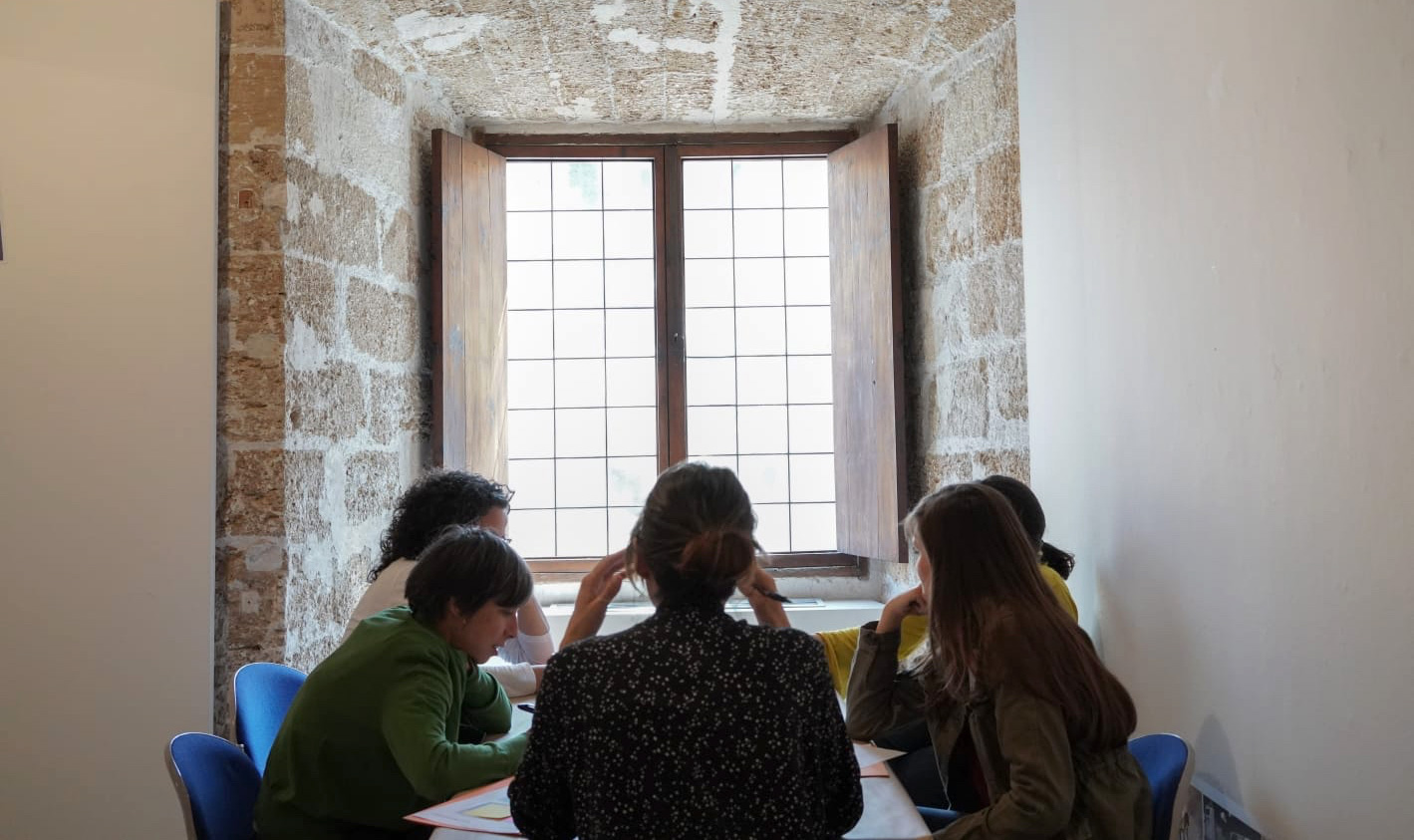 Remoblar / Investigar, reutilizar y rediseñar para innovar en los espacios educativos Remoblar / Investigar, reutilizar y rediseñar para innovar en los espacios educativos