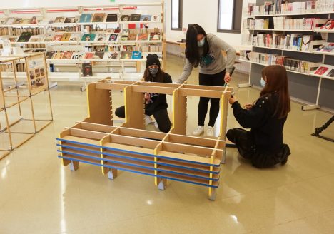 Bibliolab 9B Espai Jove Co-creación de mobiliario para bibliotecas con jóvenes
