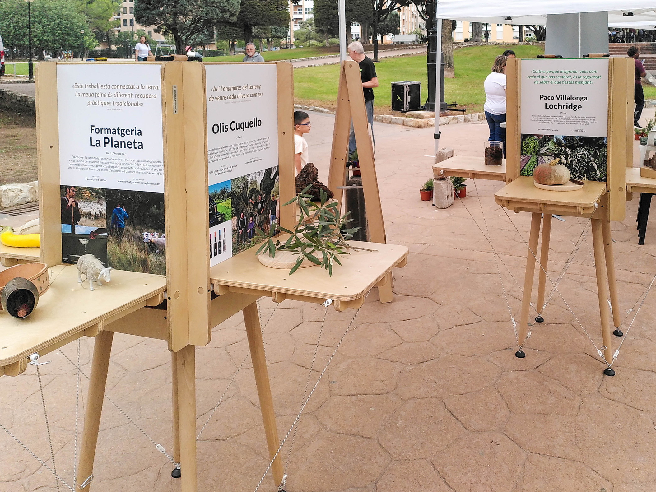 Dispositivos de exhibición Llaurant Futurs
